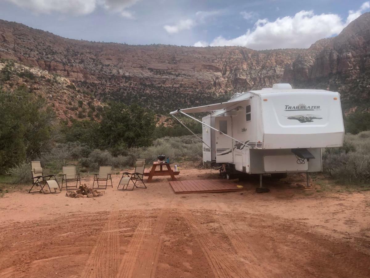 Camp Valhalla At Zion Hotell Colorado City Exteriör bild